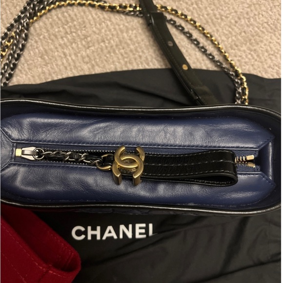Chanel Gabrielle hobo bag small navy - Picture 4 of 7